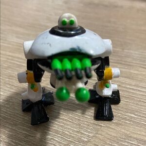 1992 Galoob Toys Z-Bots Armatron Series 1 Battlezoids Figure